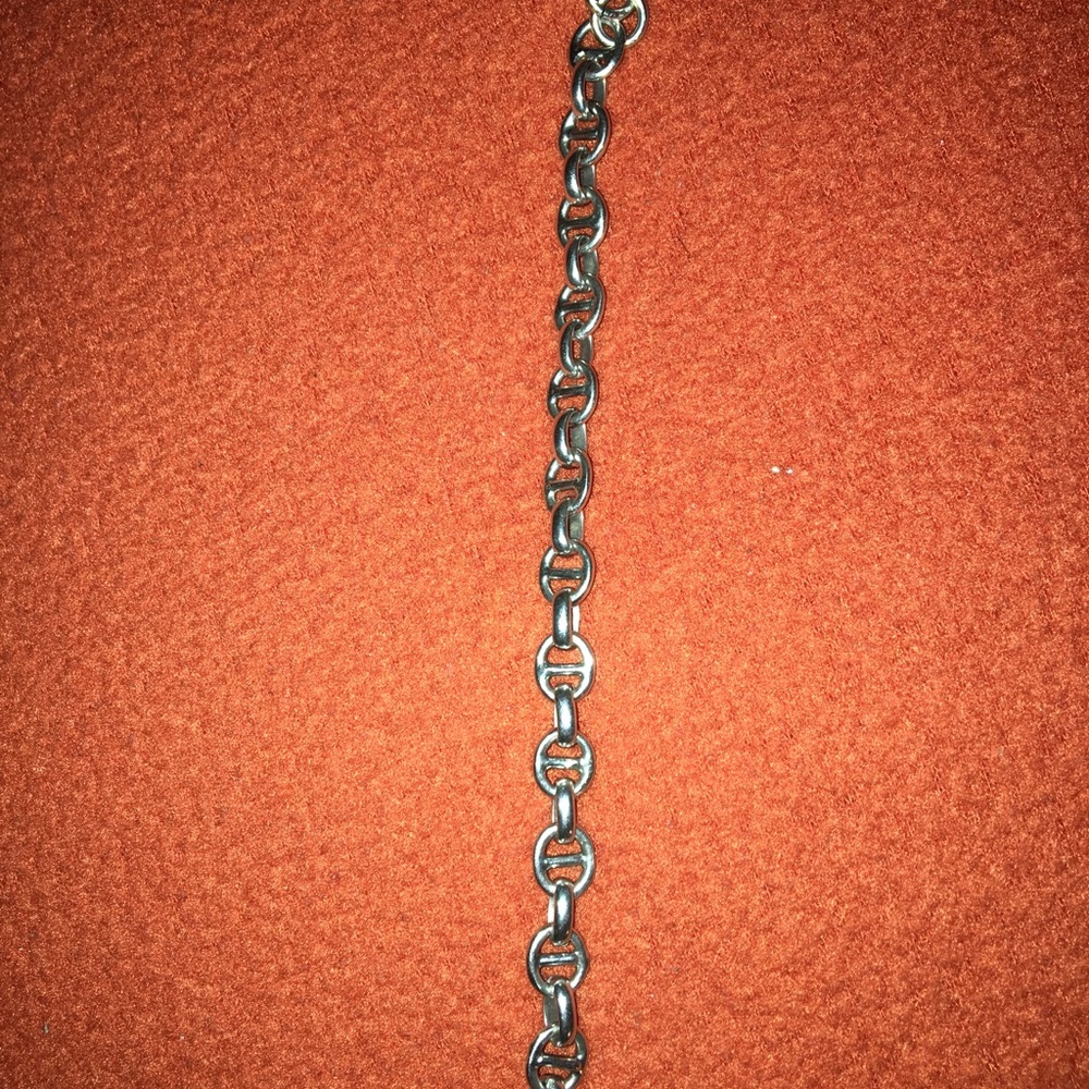 Woman’s Sterling Silver Gucci link bracelet